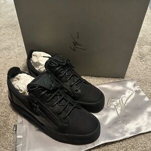 Giuseppe Zanotti - Frankie men’s low top black size 42.5
